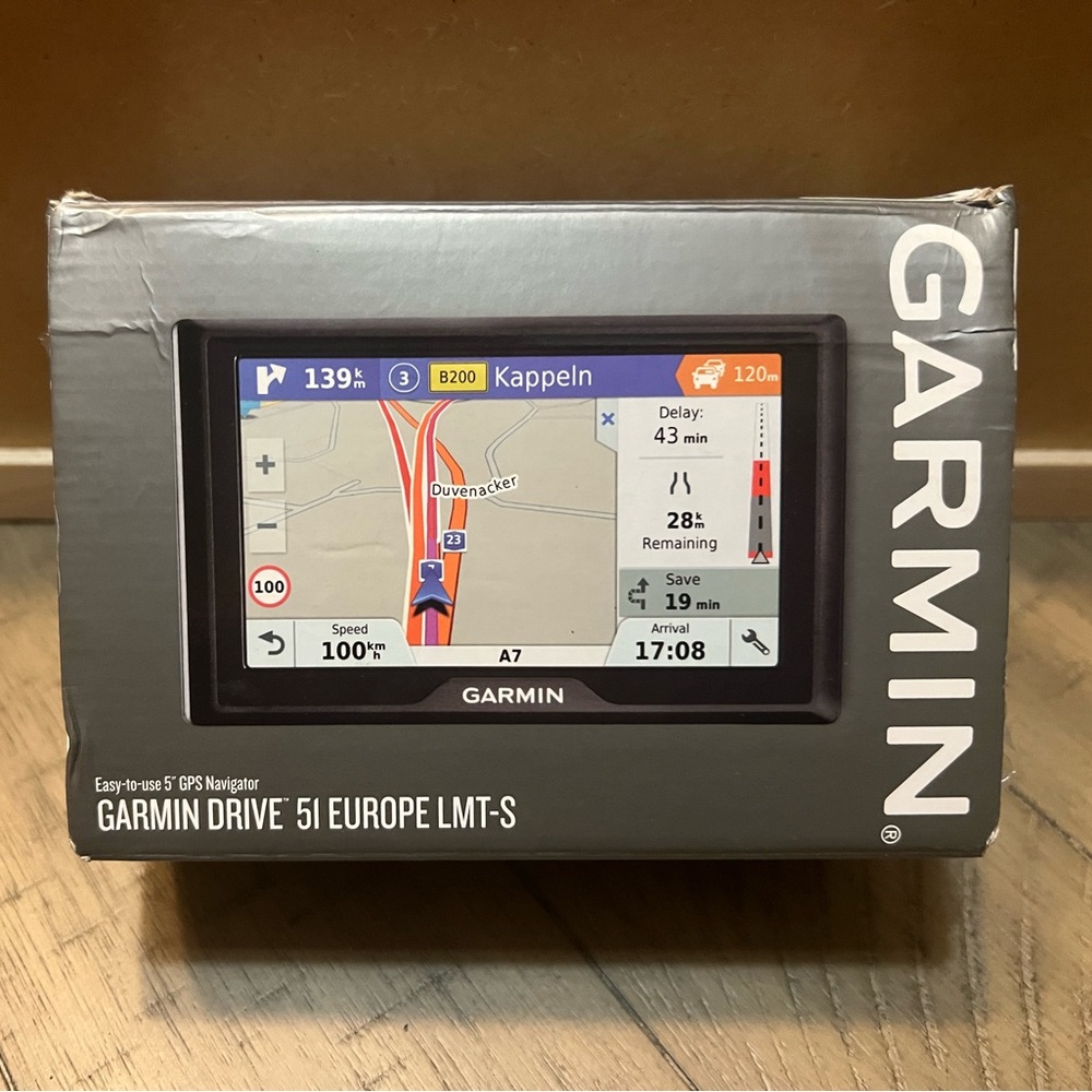 Europe Garmin color black